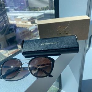 Burberry dark Havana sunglasses